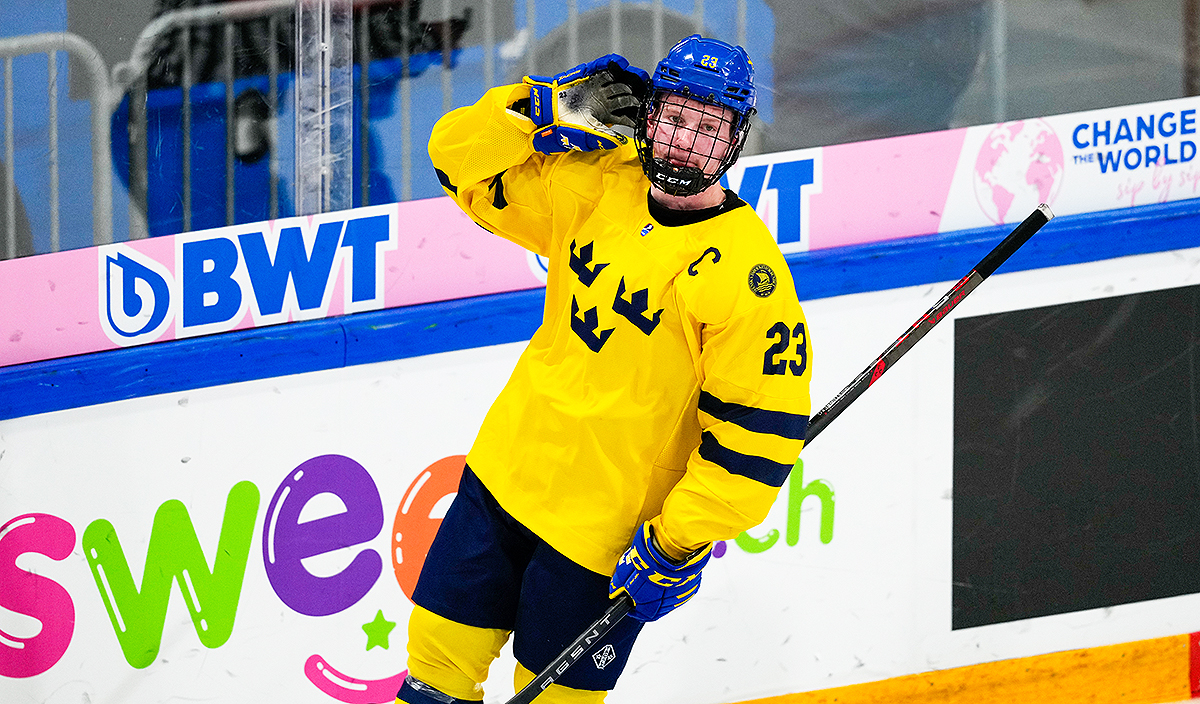 2023 NHL draft scouting report Otto Stenberg has character game