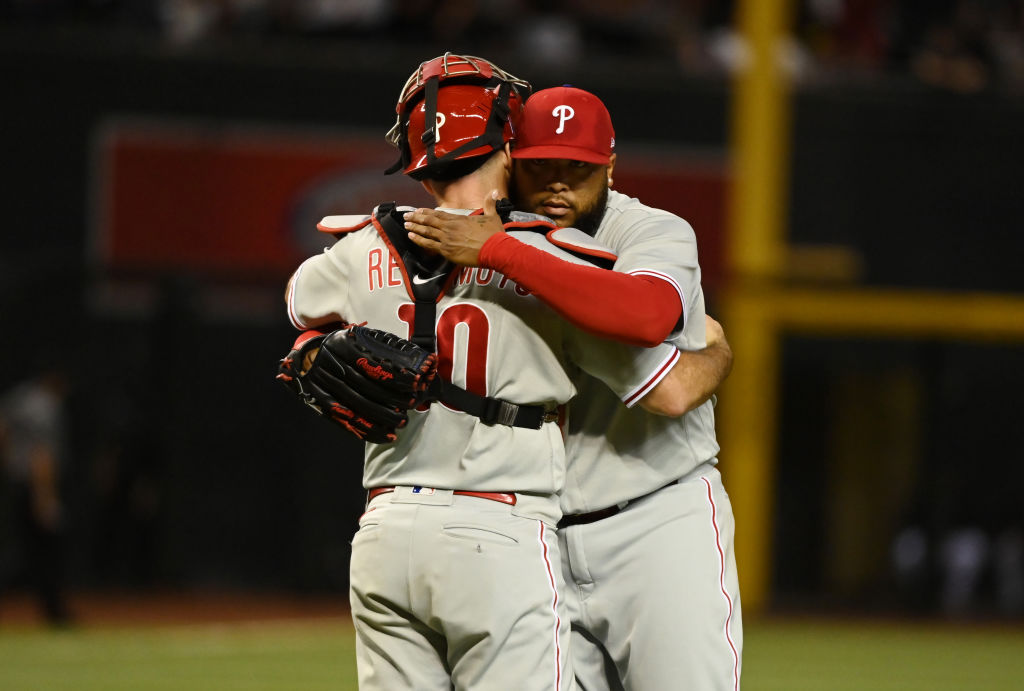 Phillies' J.T. Realmuto hits for cycle vs. Diamondbacks 