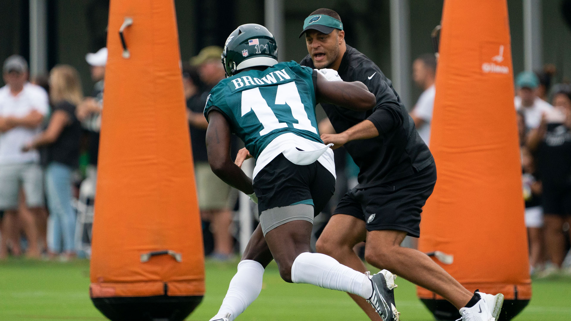 A.J. Brown turns in historic performance in Eagles debut – NBC