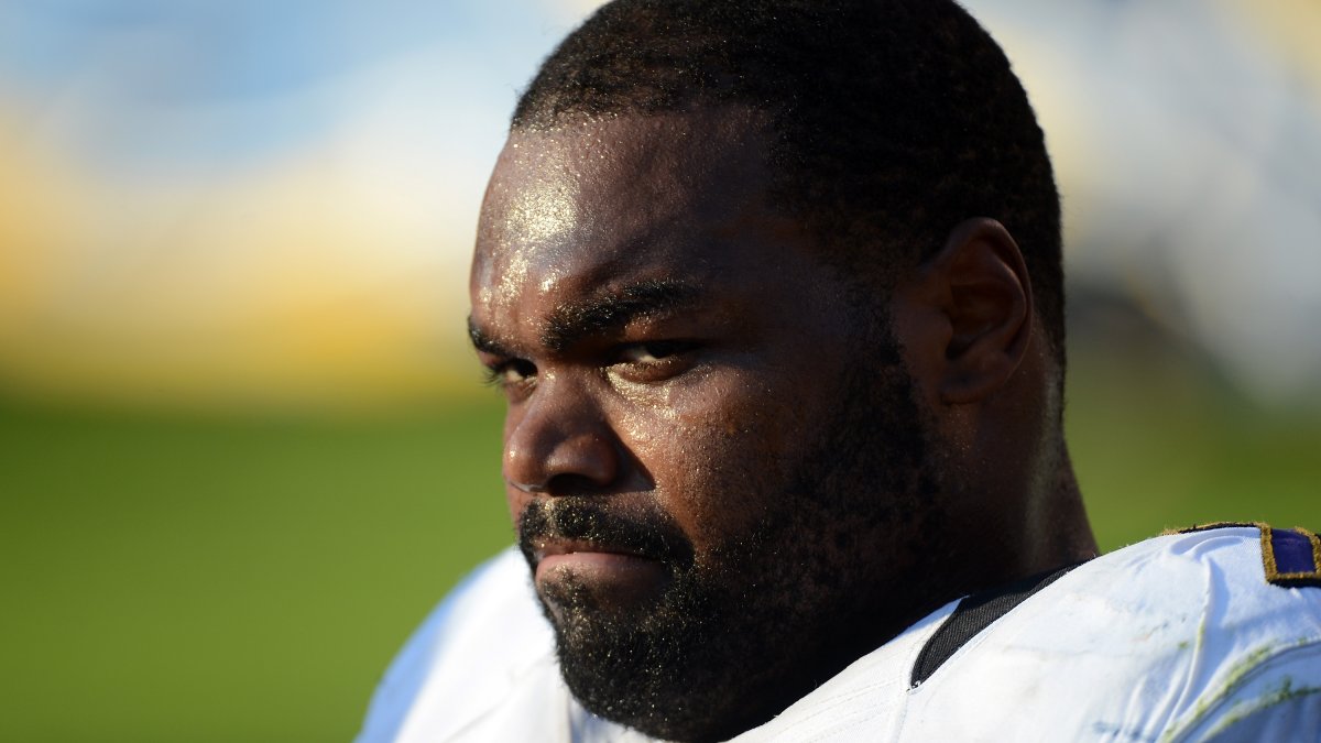 Michael Oher embraces support from fans at Baltimore book signing after  lawsuit: 'It's a great feeling'