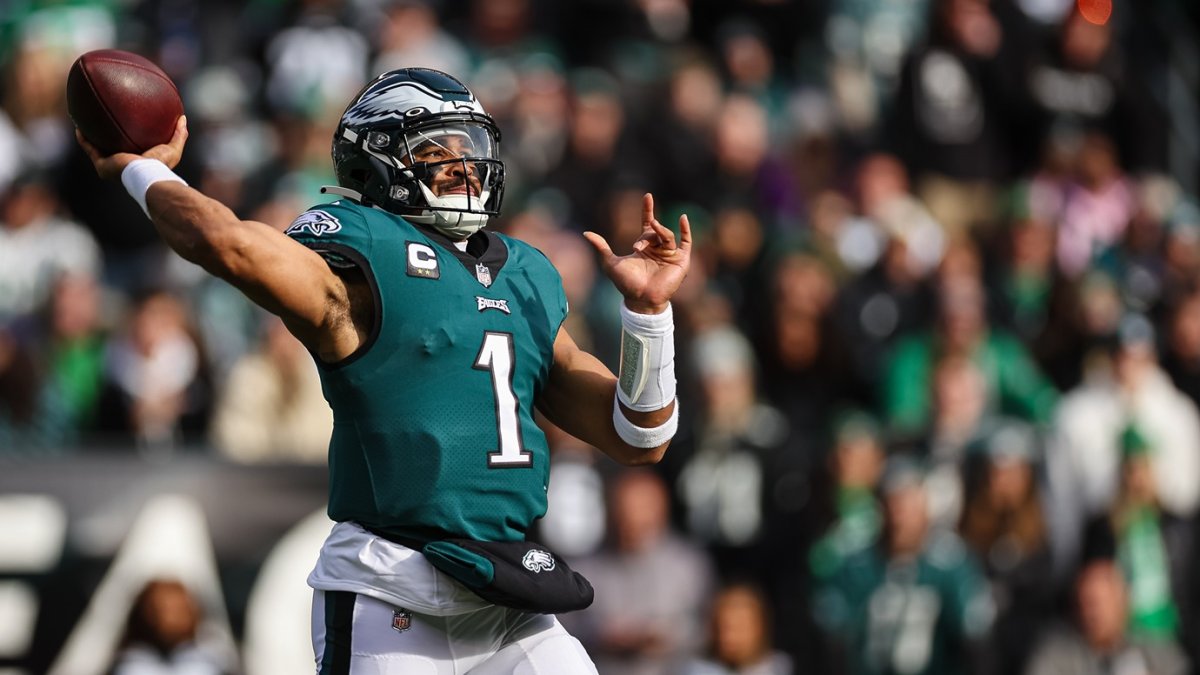 Eagles-Dolphins analysis: Jalen Hurts and the defense power past