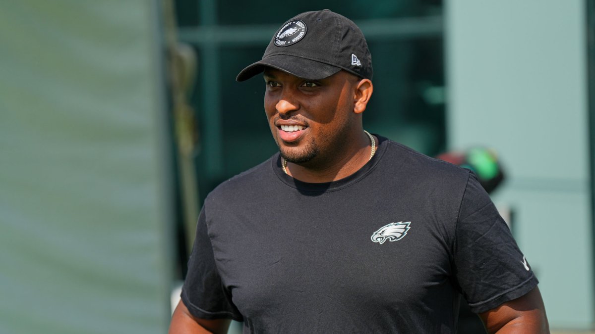 Meet Eagles QBs coach Brian Johnson, the hottest non-head coaching name in  the NFL 