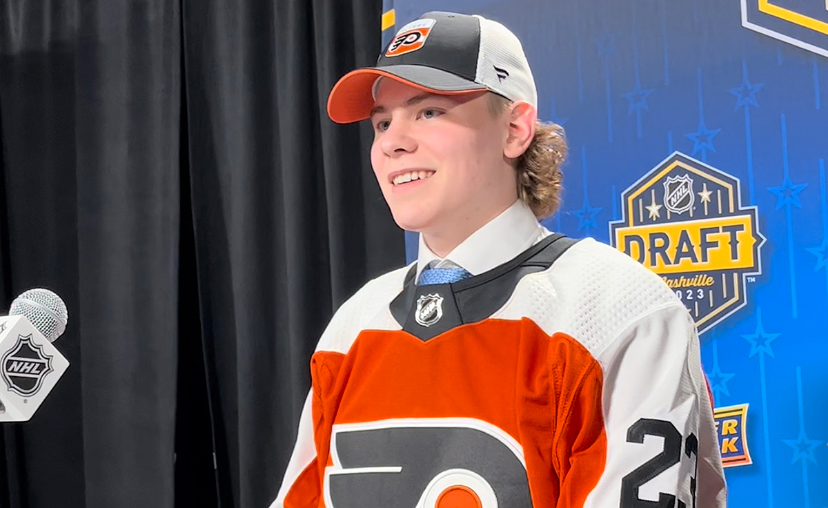 Flyers sign Oliver Bonk to entry-level contract