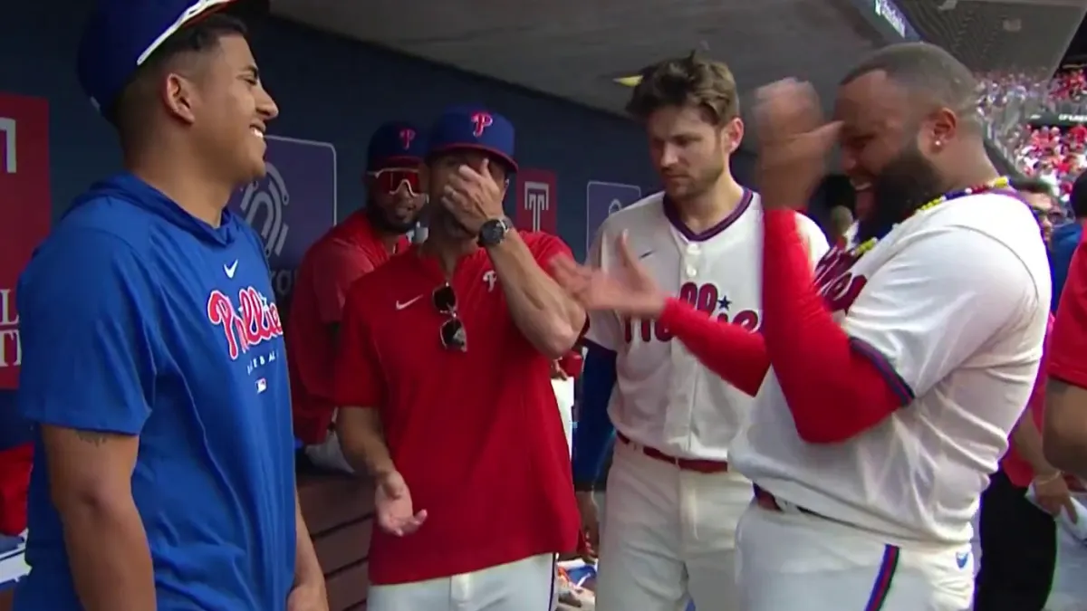 Watch: A peek into dugout shows just how tightly knit this