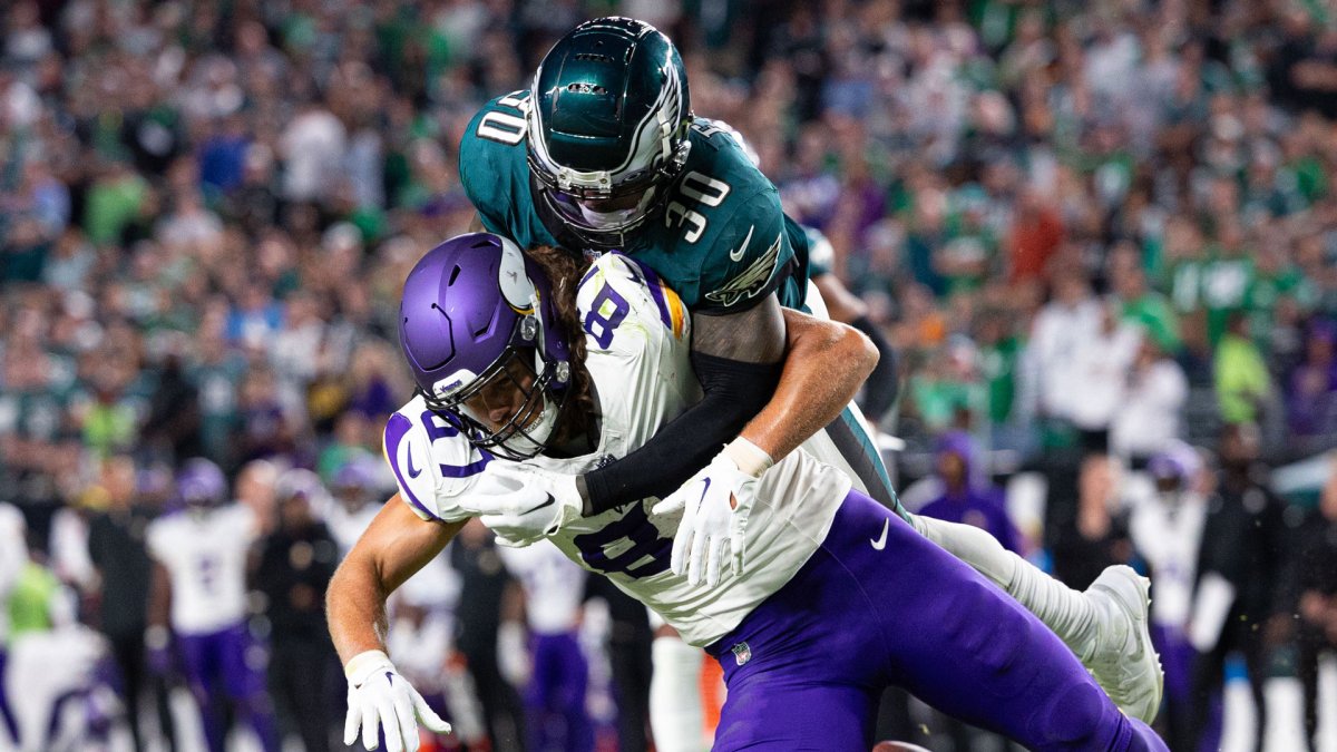 Philadelphia Eagles Beat Minnesota Vikings 34-28: Live Game Log - Sports  Illustrated Philadelphia Eagles News, Analysis and More