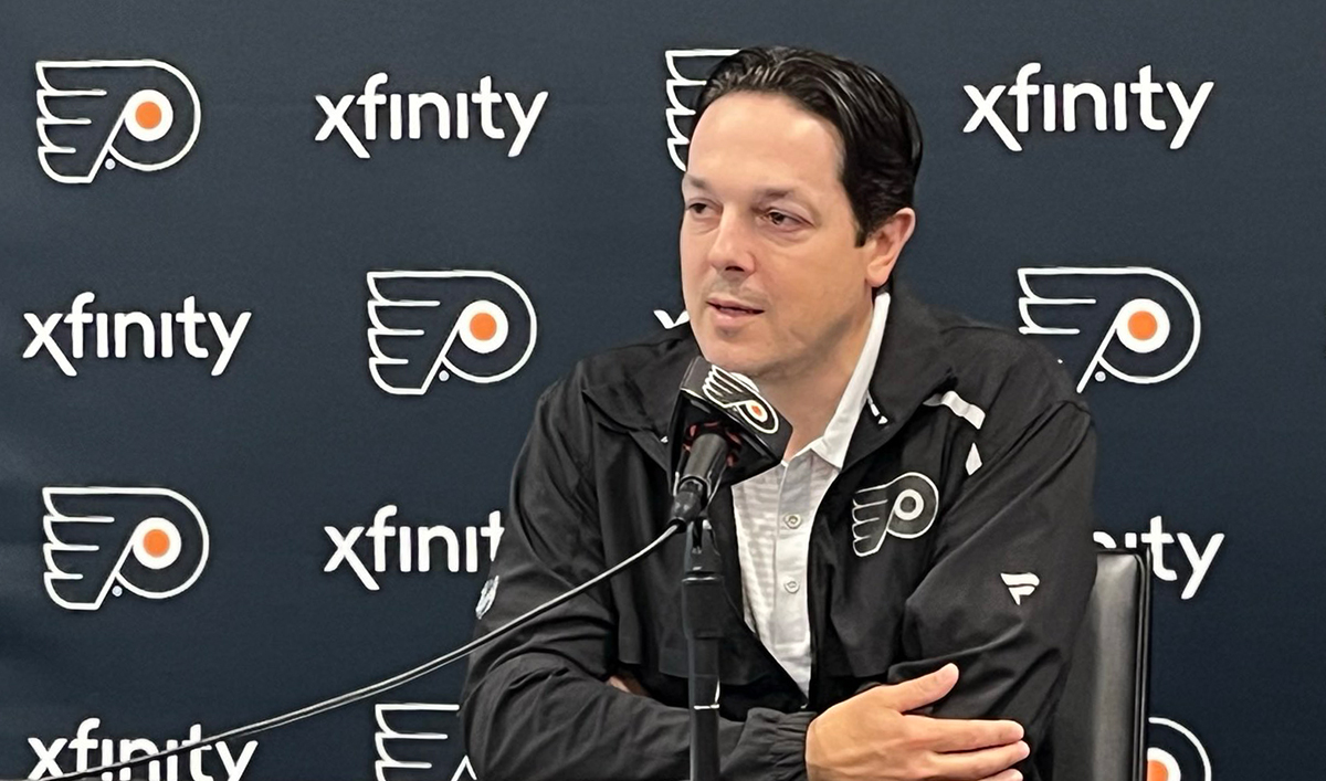 Flyers GM Danny Briere: 'I'm gonna listen on everyone' - The Hockey News  Philadelphia Flyers News, Analysis and More