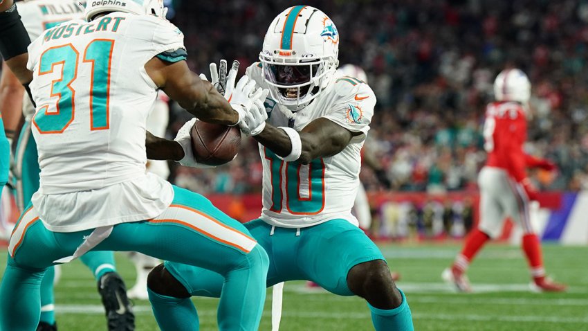 Dolphins wide receiver Tyreek Hill