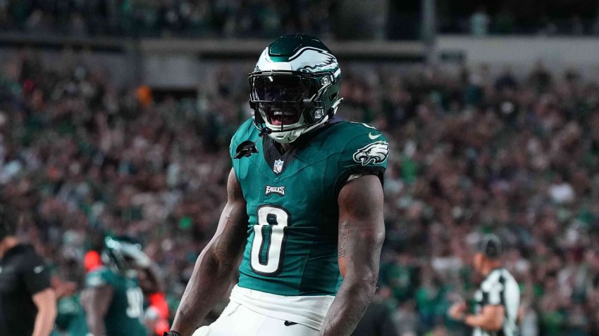 D’Andre Swift of the Philadelphia Eagles reacts against the Minnesota Vikings at Lincoln Financial Field on Sept. 14, 2023, in Philadelphia.