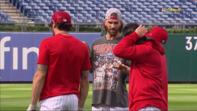 Kyle Schwarber has nothing but praise for the fans in CBP