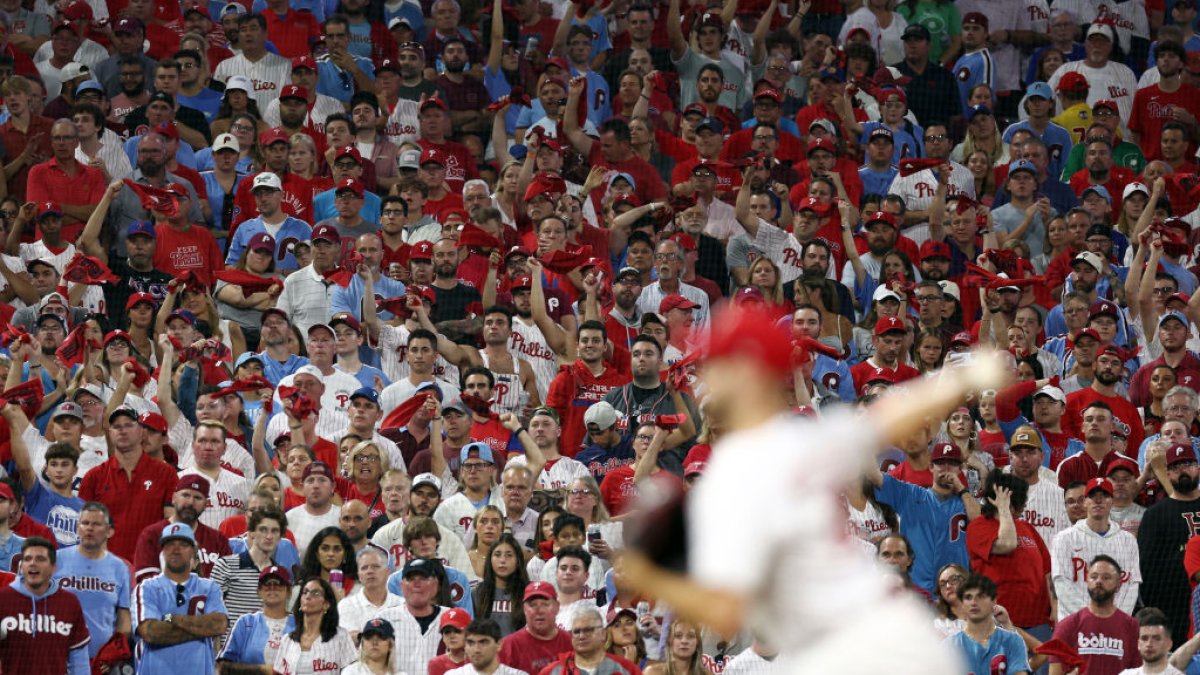 Zack Wheeler looks to keep Phillies alive after rough Game 2 start