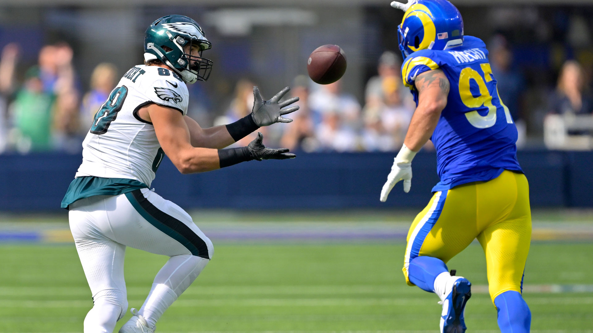 Eagles TE Dallas Goedert, held without a catch in Week 1, aims to