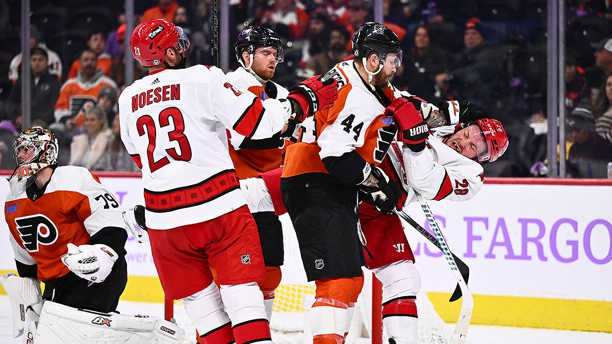 Flyers' offensive problems continue in loss to Hurricanes