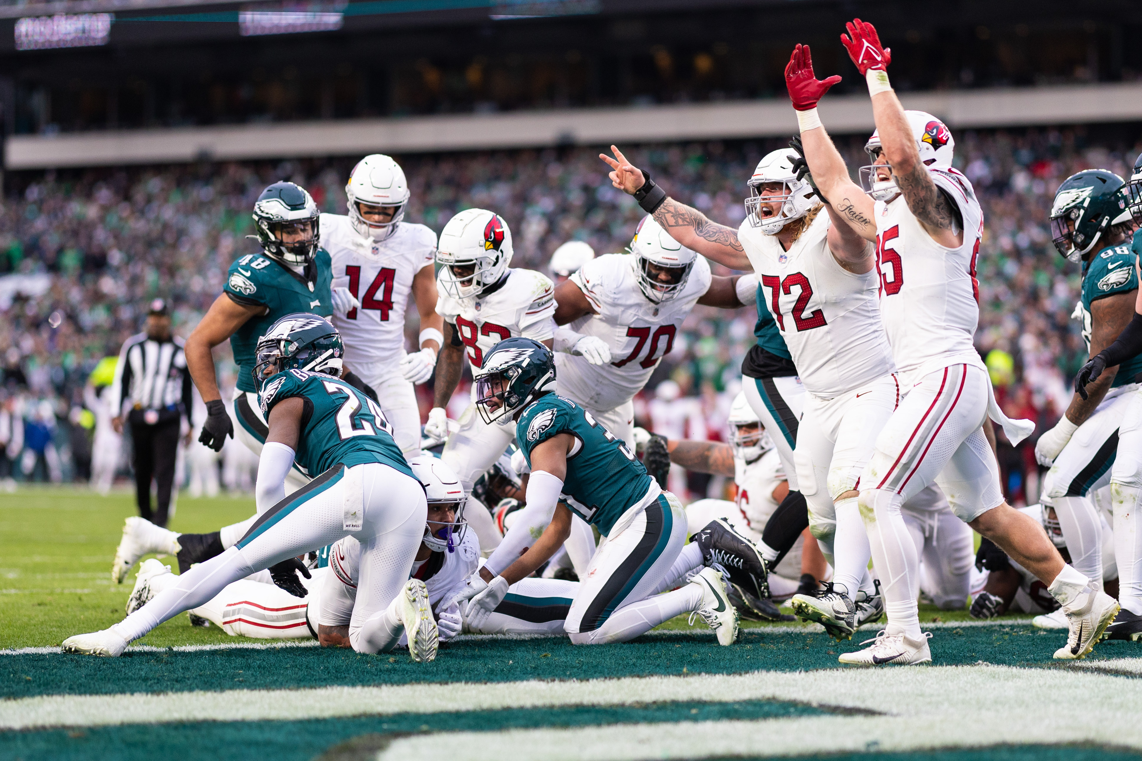Are troubled Eagles primed for upset by Cardinals? Experts' picks