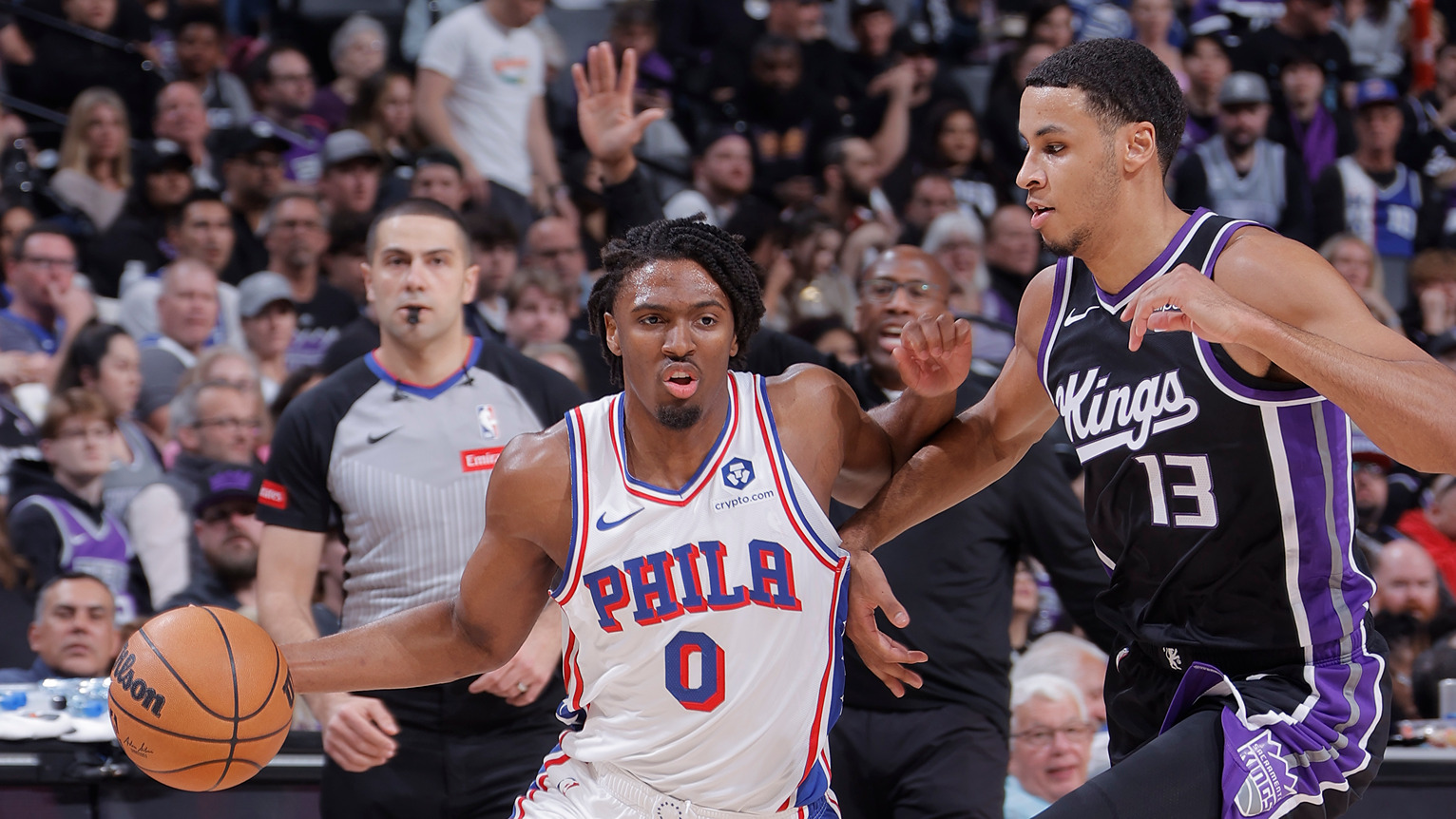 Jahlil Okafor (knee) scrimmages, Sixers get glimpse of him with