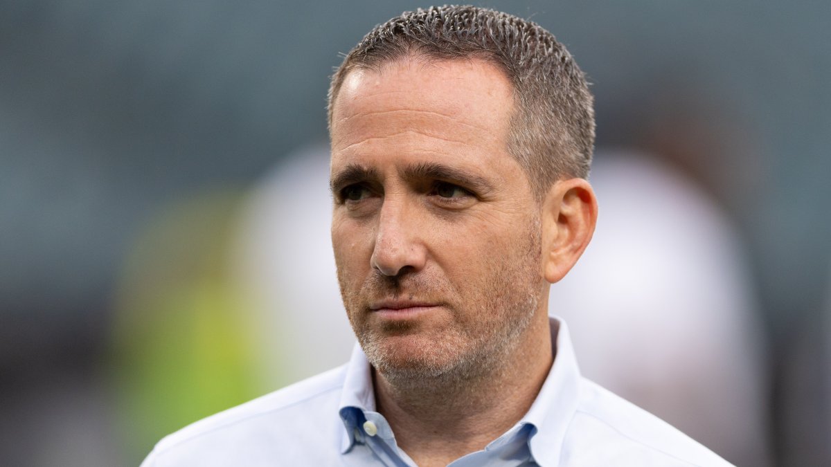 Understanding Eagles GM Howie Roseman’s unique approach to 2024 free
