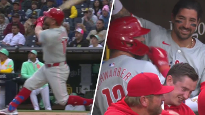 Kyle Schwarber gets things going with 100th homer as Phillie!