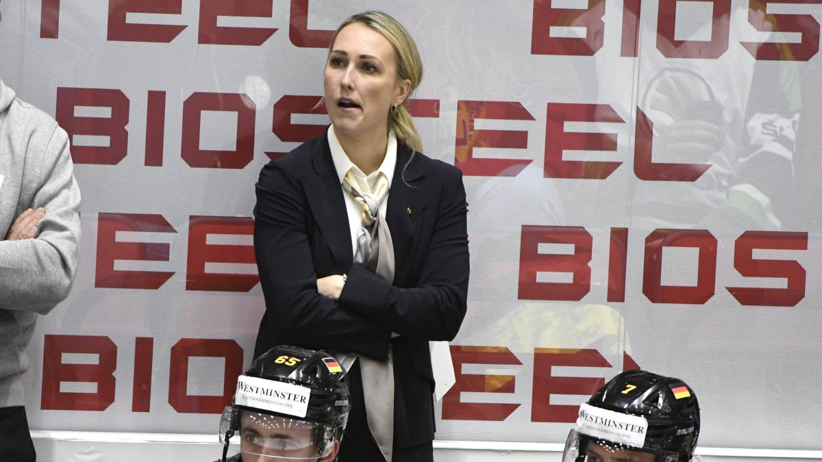 Kraken Hire First Woman NHL Assistant Coach NBC Sports Philadelphia kraken-hire-first-woman-nhl-assistant-coach-nbc-sports-philadelphia