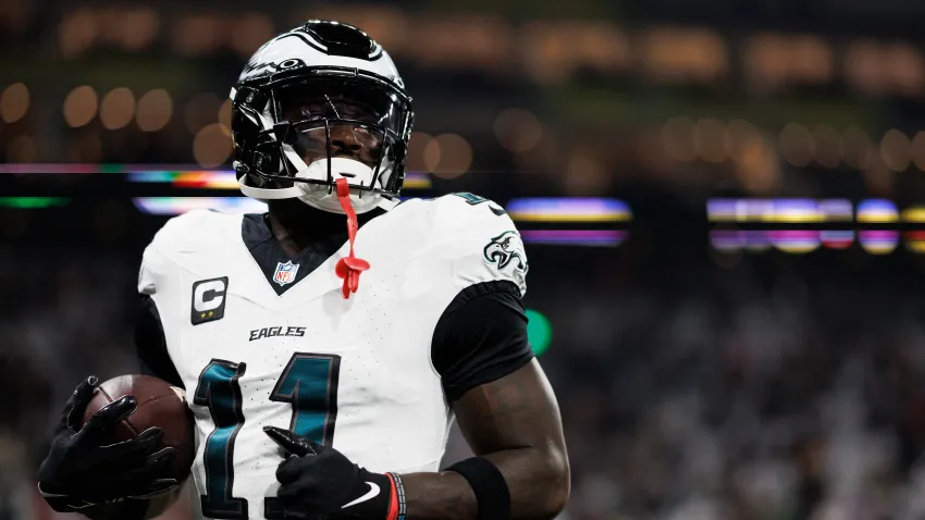 SAO PAULO, BRAZIL – SEPTEMBER 6: Wide receiver A.J. Brown #11 of the Philadelphia Eagles warms up prior to an NFL football game against the Green Bay Packers, at Arena Corinthians on September 6, 2024 in Sao Paulo, Brazil. (Photo by Brooke Sutton/Getty Images)