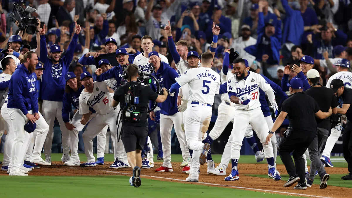 Live updates Dodgers win World Series Game 1 on Freddie Freeman grand