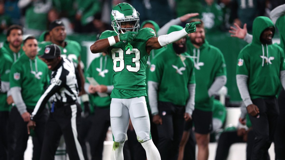 Eagles’ Jahan Dotson earning trust of Jalen Hurts ahead of Commanders