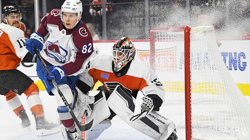 Travis Konecny, Aleksei Kolosov