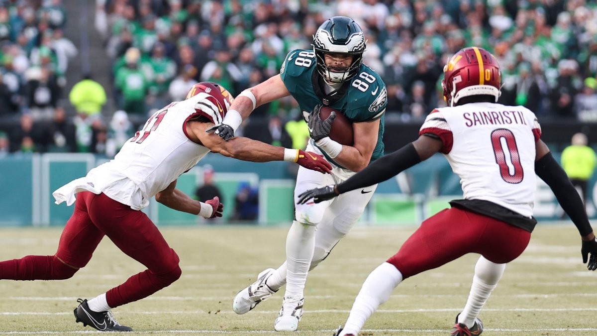 Dallas Goedert Rings Dallas Goedert’s legacy as one of NFL’s best playoff tight ends – NBC ...