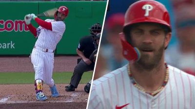 Bryce Harper brings in two to give the Phillies the lead