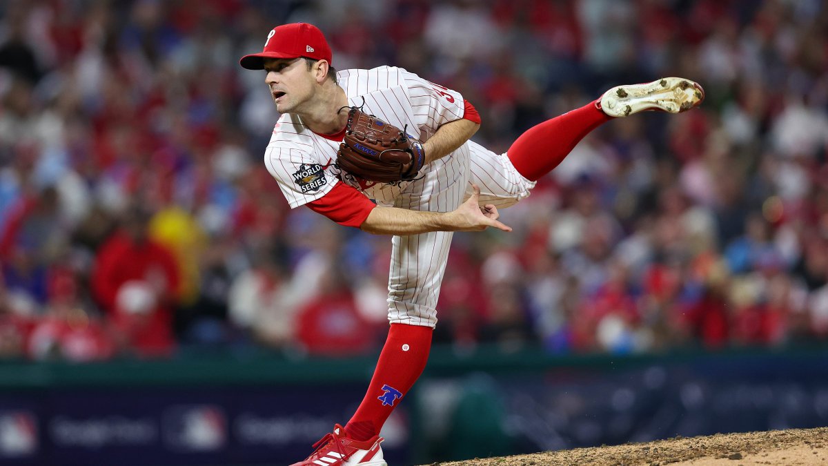 Phillies reunite with familiar bullpen arm for a third time