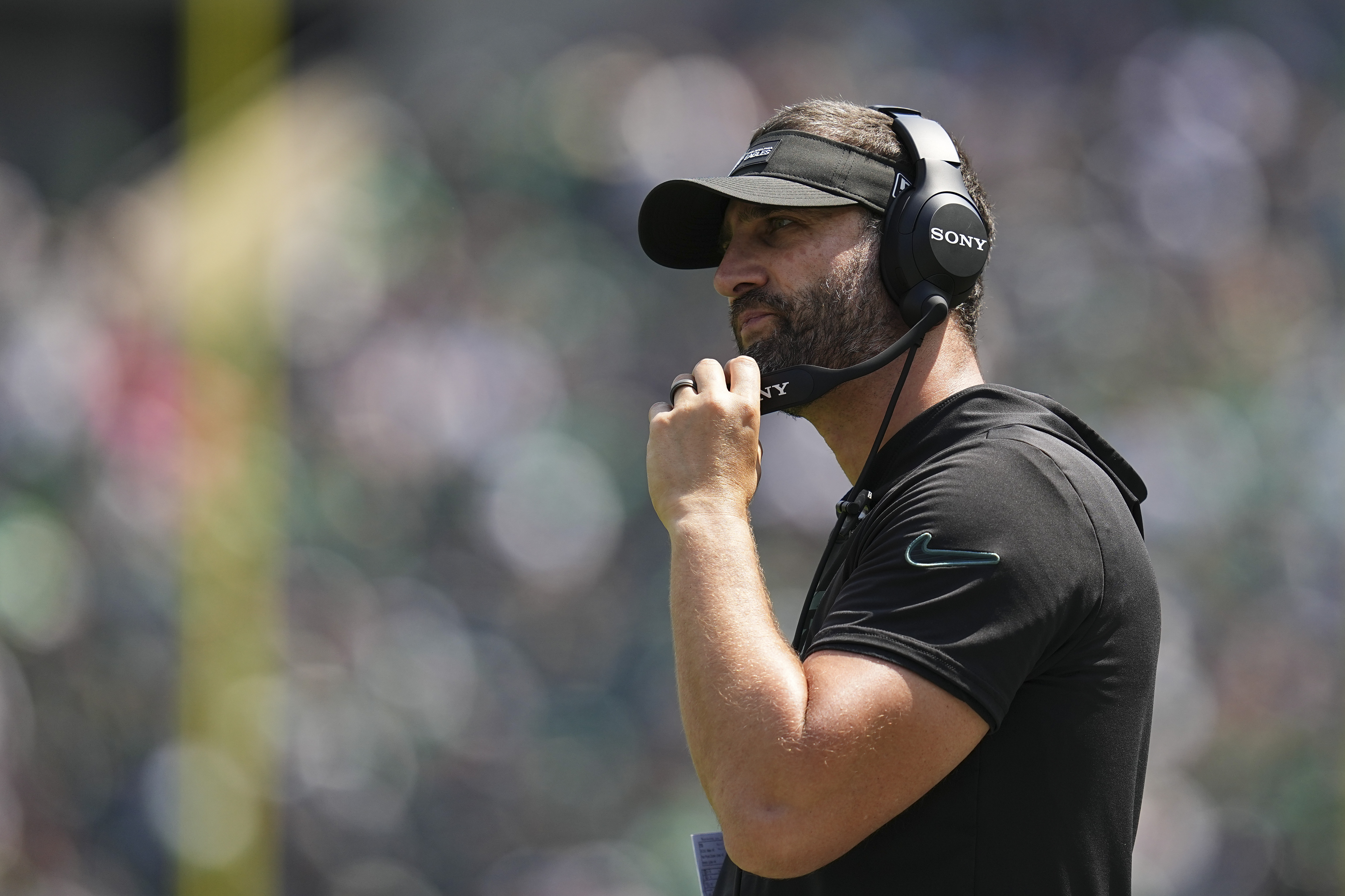 PHILADELPHIA, PENNSYLVANIA – AUGUST 16: Head coach Nick Sirianni of the Philadelphia Eagles looks on against the Cleveland Browns during the NFL Preseason 2025 game at Lincoln Financial Field on August 16, 2025 in Philadelphia, Pennsylvania. The Cleveland Browns defeated the Philadelphia Eagles 22-13. (Photo by Mitchell Leff/Getty Images)