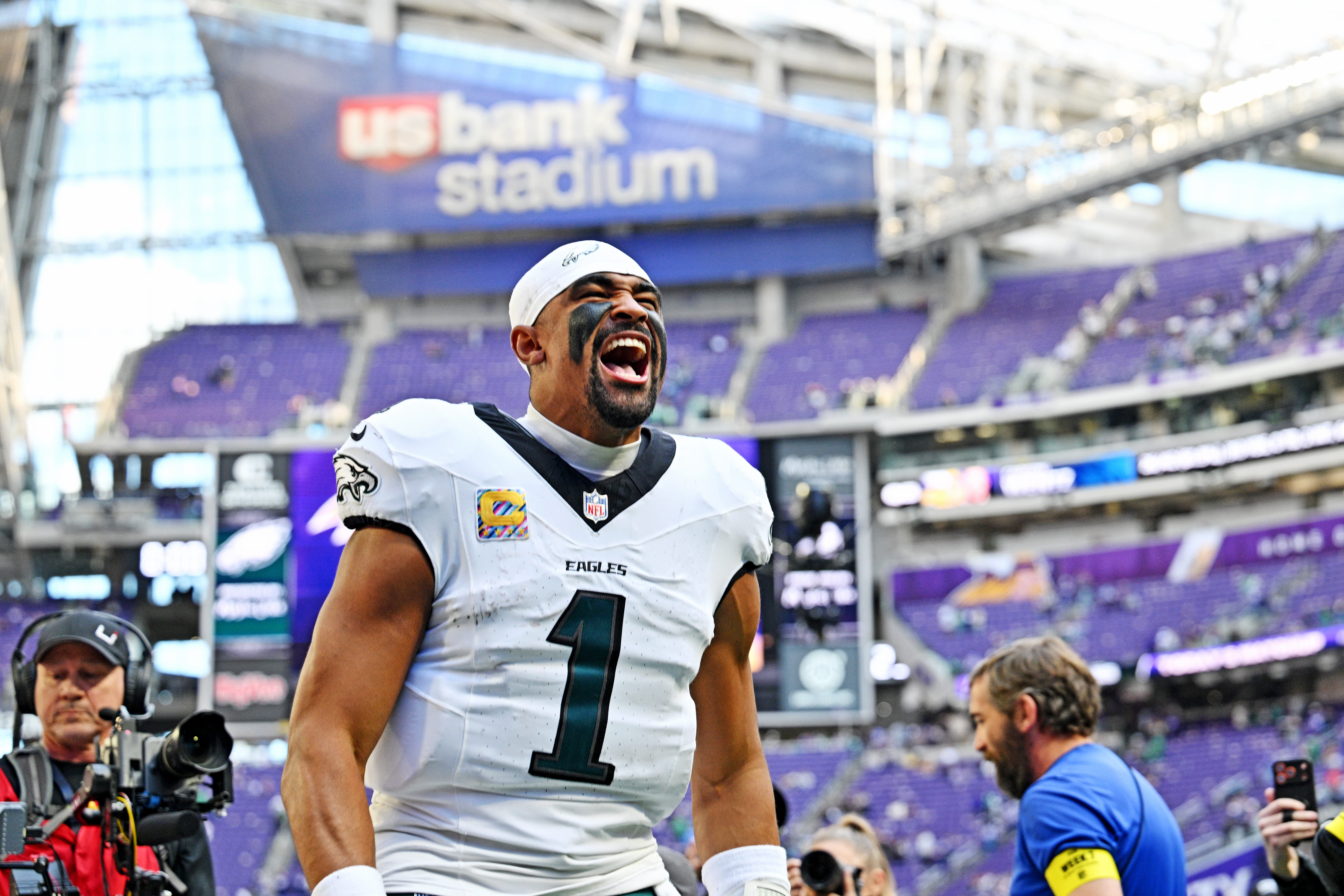 Roob's Random Observations: Do the Eagles even need an offensive identity?