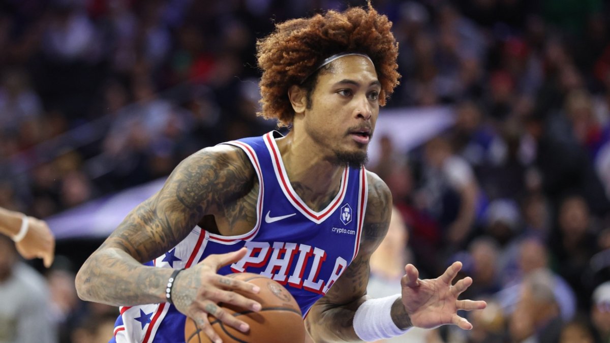 Oubre Jr. has sprained LCL in left knee, to be reevaluated in 2 weeks