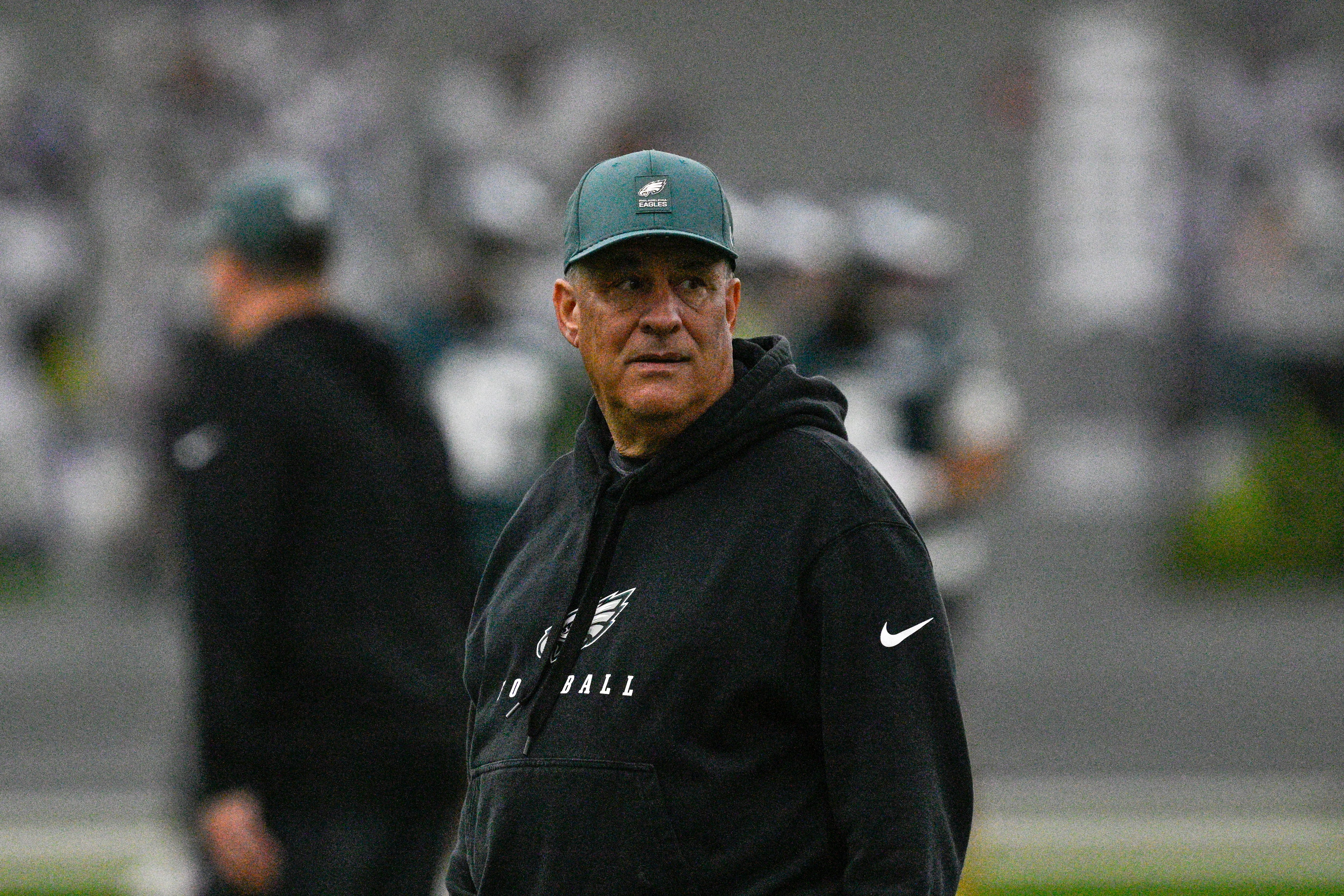 Philadelphia, PA – MAY 27: Philadelphia Eagles defensive coordinator Vic Fangio looks on during the Philadelphia Eagles OTA workout on May 27th, 2026 at the NovaCare Complex in Philadelphia, PA. (Photo by Terence Lewis/Icon Sportswire via Getty Images)