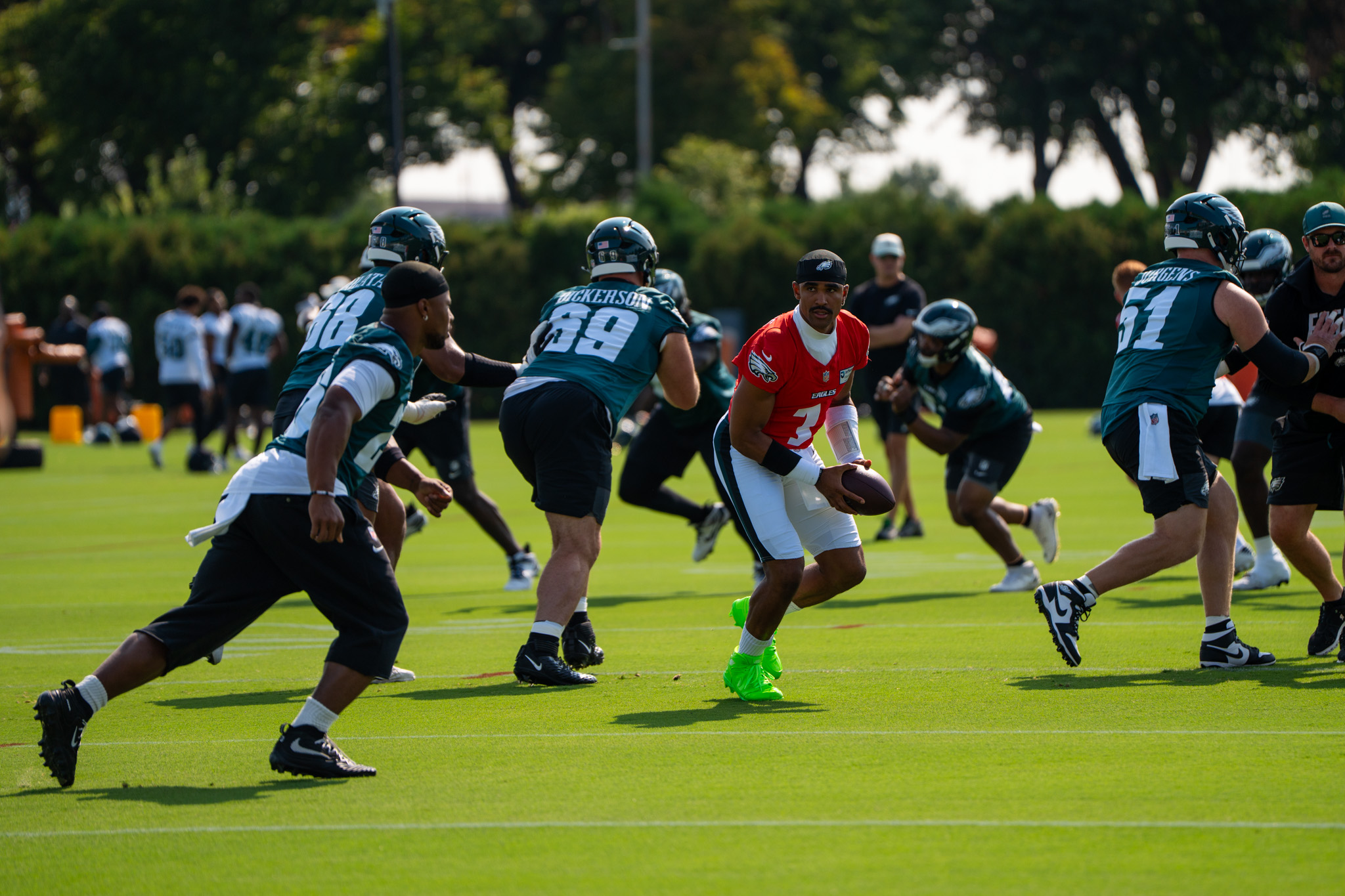 Say cheese: Best shots from Day 1 of Eagles Training Camp