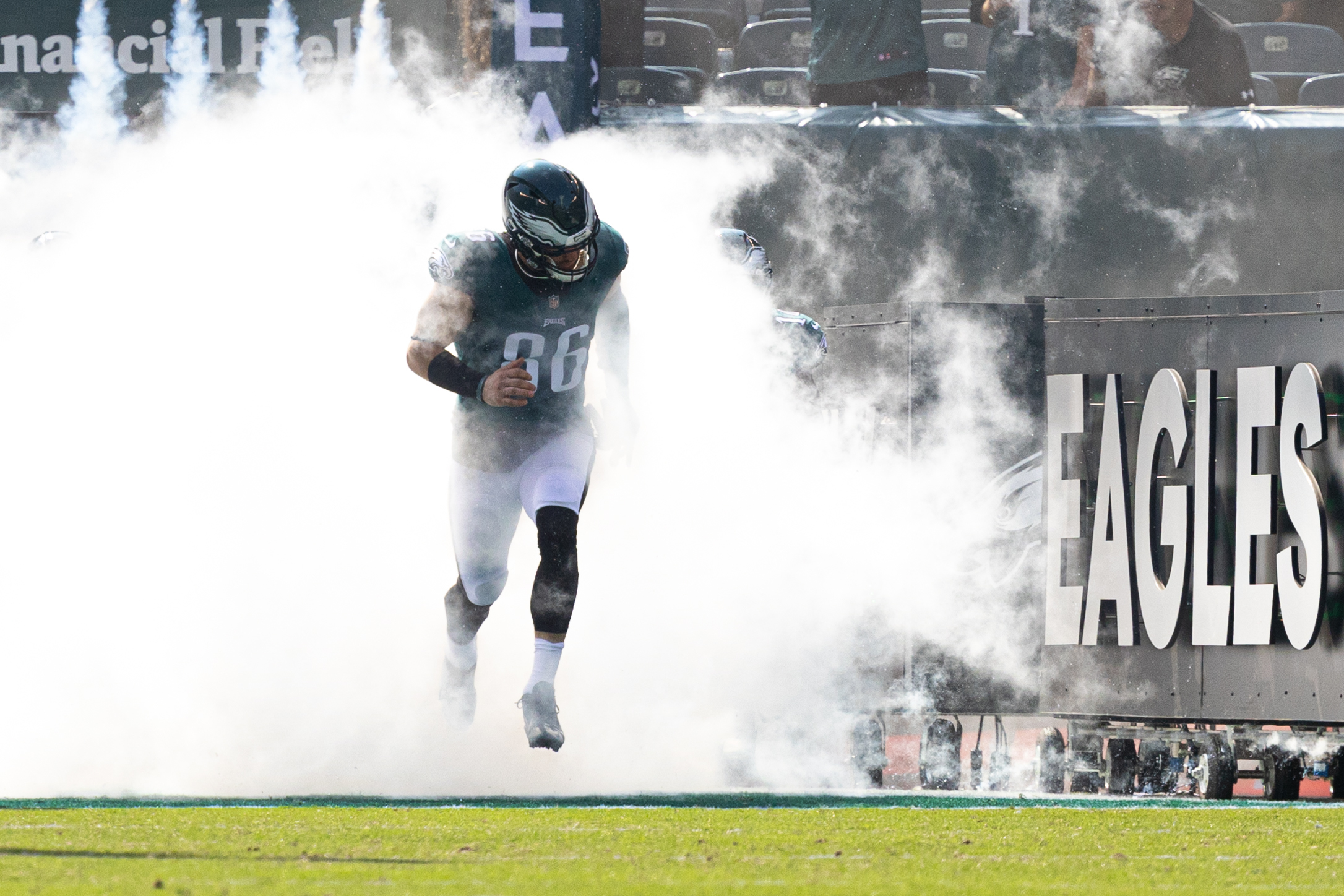Eagles elevate Zach Ertz for Monday Night Football vs. Bears