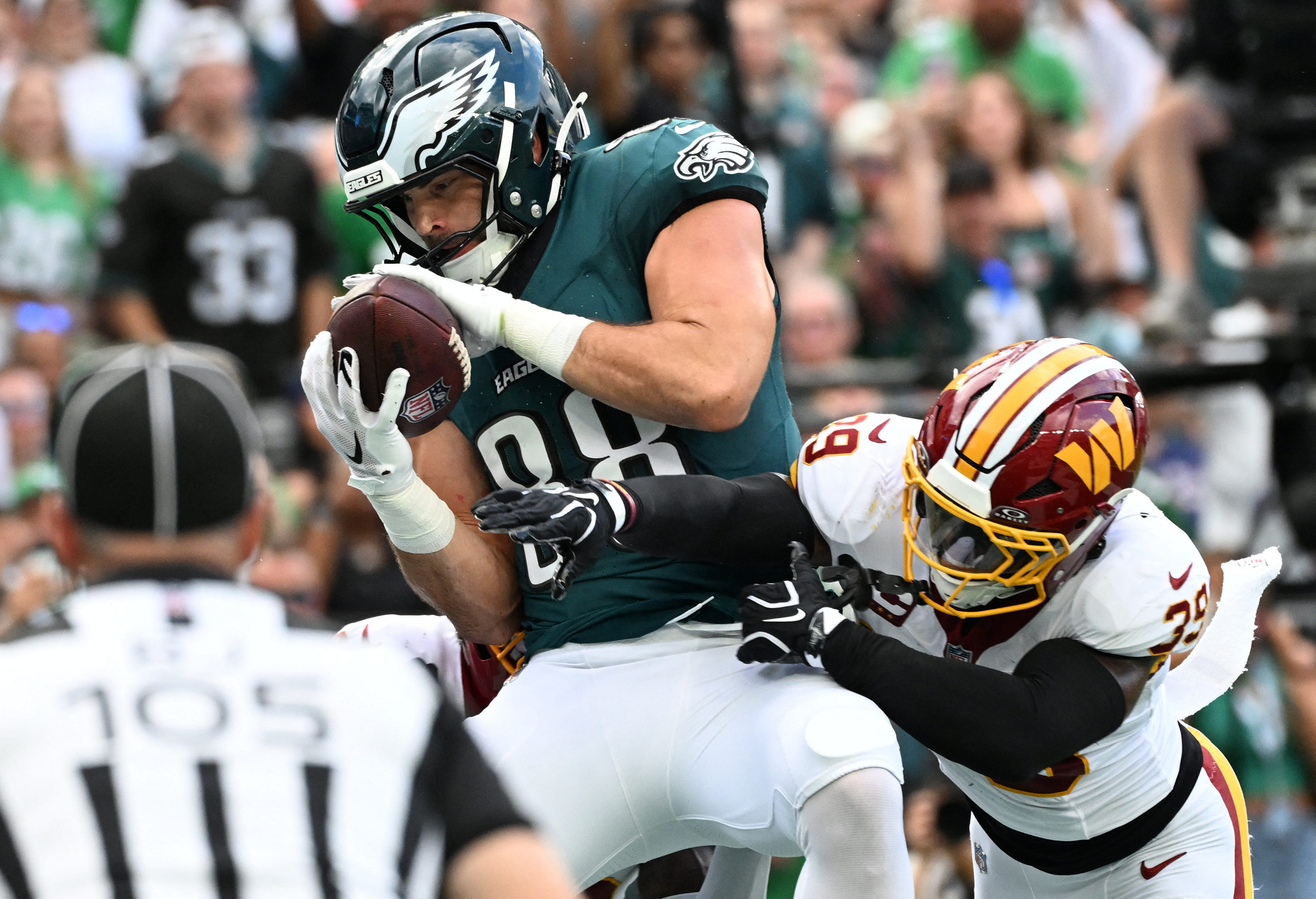 ‘He's never talked about enough:' Under-rated Dallas Goedert comes up huge again