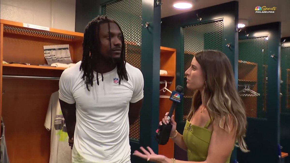 Riq Woolen on his first game as an Eagle