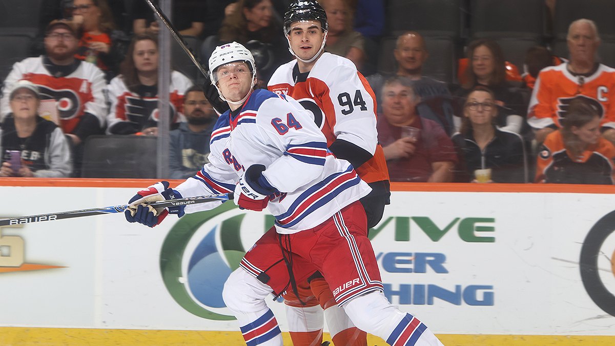 Martone moments add to buzz about his future as Flyers sweep rookie series
