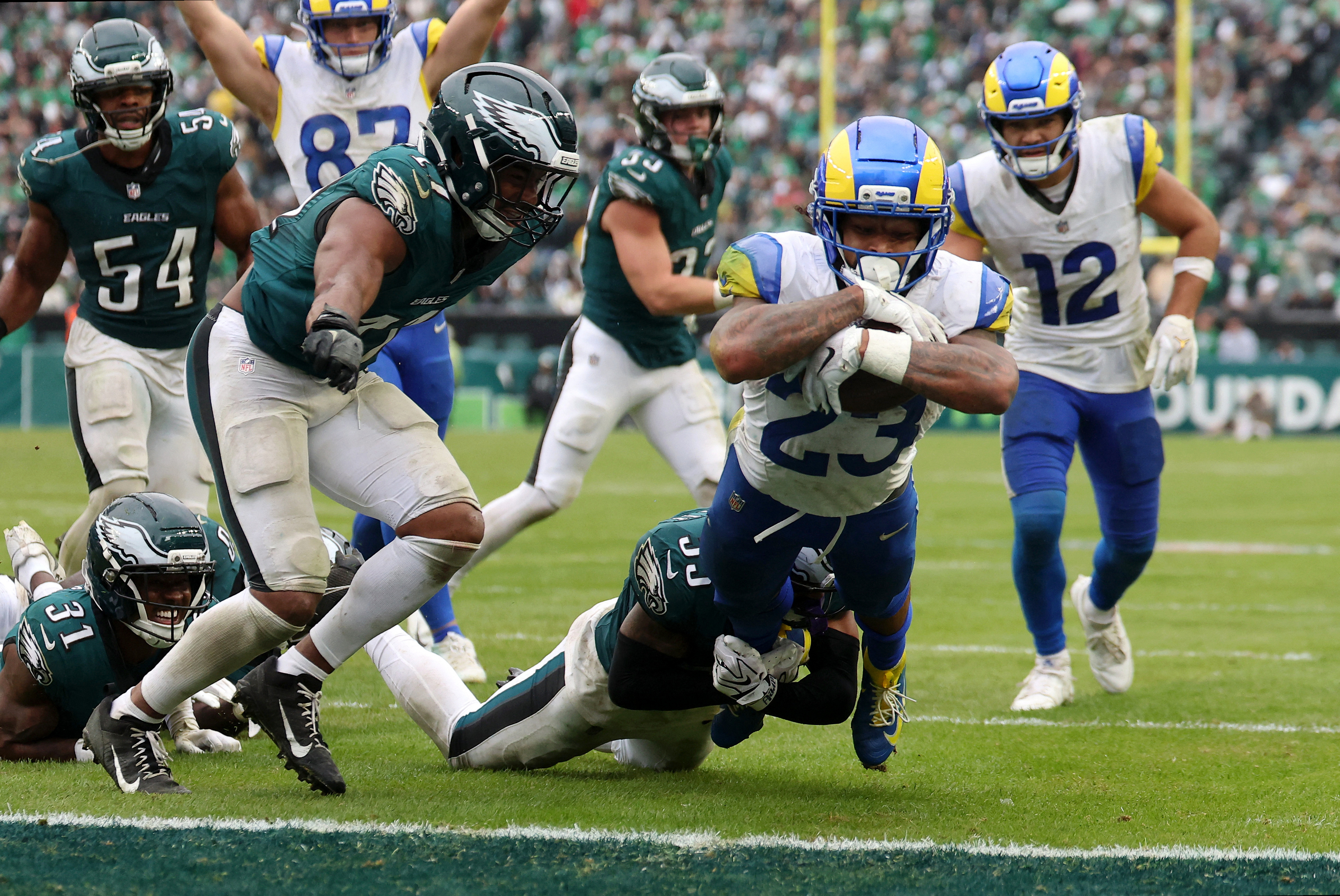After 3 1/2 quarters of outstanding football, Eagles' defense falls to pieces