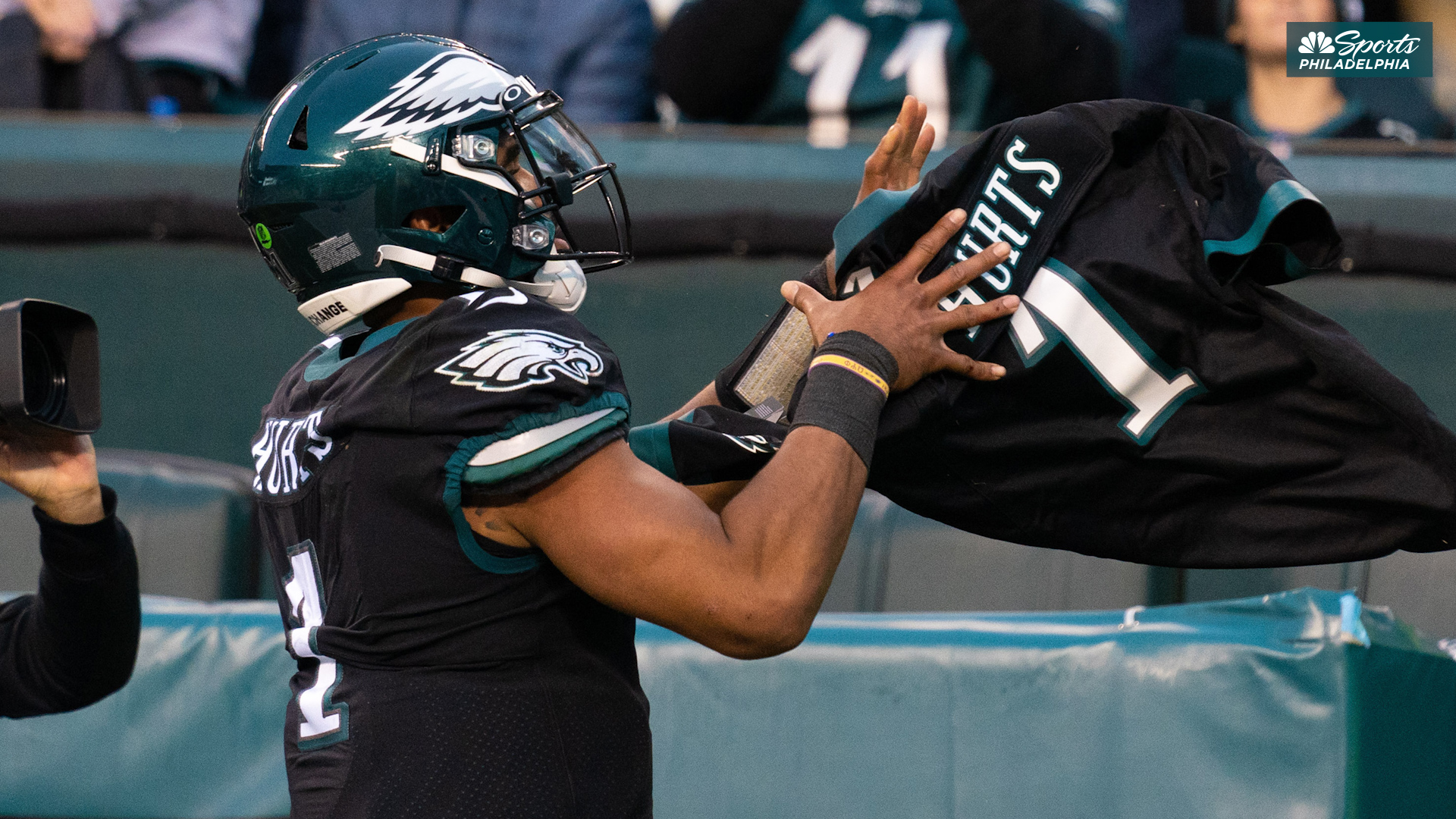 The Eagles scored a touchdown by bringing back kelly green jerseys